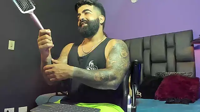 Snapshot of Lyon_vach chatting on February 10, 2026, 4:16 am Lyon vach online show from February 10, 2026, 4:16 am