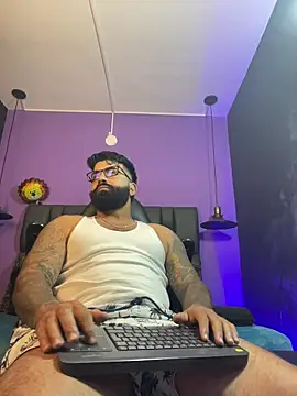 Snapshot of Lyon_vach chatting on February 15, 2026, 9:11 pm Lyon vach online show from February 15, 2026, 9:11 pm