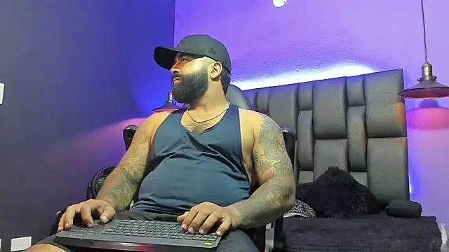 Snapshot of Lyon_vach chatting on February 25, 2026, 12:20 am Lyon vach online show from February 25, 2026, 12:20 am