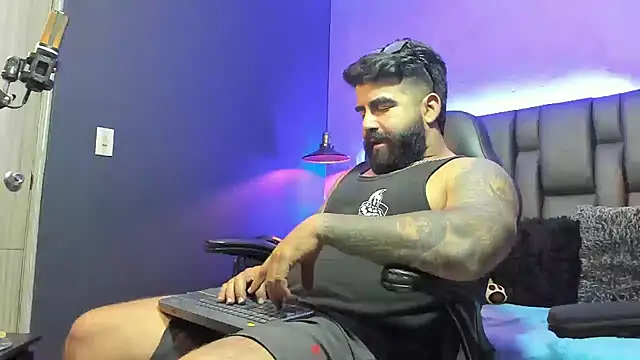 Snapshot of Lyon_vach chatting on March 6, 2026, 11:12 pm Lyon vach online show from March 6, 2026, 11:12 pm