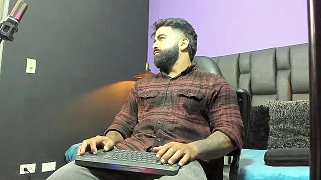 Snapshot of Lyon_vach chatting on March 12, 2026, 1:56 am Lyon vach online show from March 12, 2026, 1:56 am