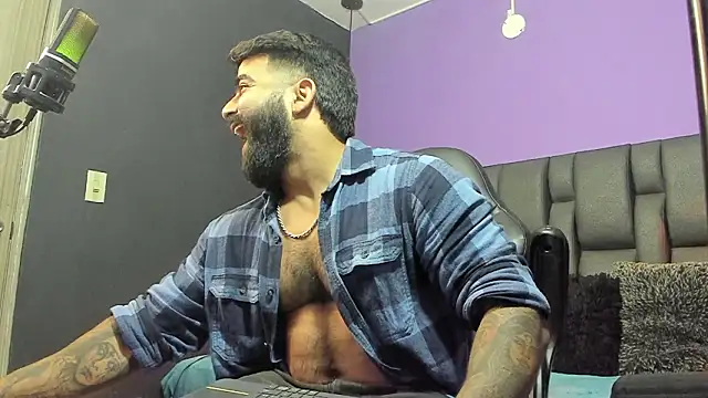 Snapshot of Lyon_vach chatting on March 13, 2026, 12:17 am Lyon vach online show from March 13, 2026, 12:17 am