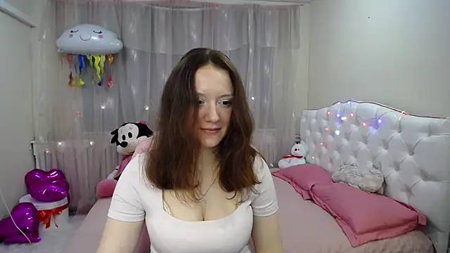 Snapshot of BarbaraStily chatting on January 24, 2025, 2:51 pm BarbaraStily online show from January 24, 2025, 2:51 pm