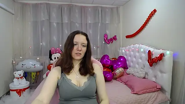 Snapshot of BarbaraStily chatting on January 31, 2025, 2:39 pm BarbaraStily online show from January 31, 2025, 2:39 pm