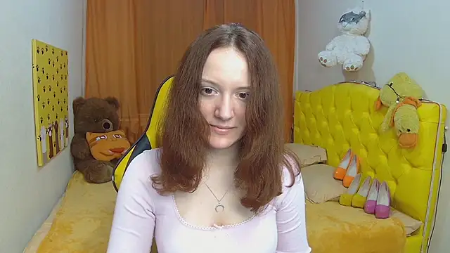 Snapshot of BarbaraStily chatting on February 2, 2025, 2:45 pm BarbaraStily online show from February 2, 2025, 2:45 pm