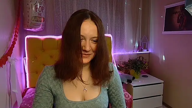 Snapshot of BarbaraStily chatting on February 17, 2025, 8:09 am BarbaraStily online show from February 17, 2025, 8:09 am