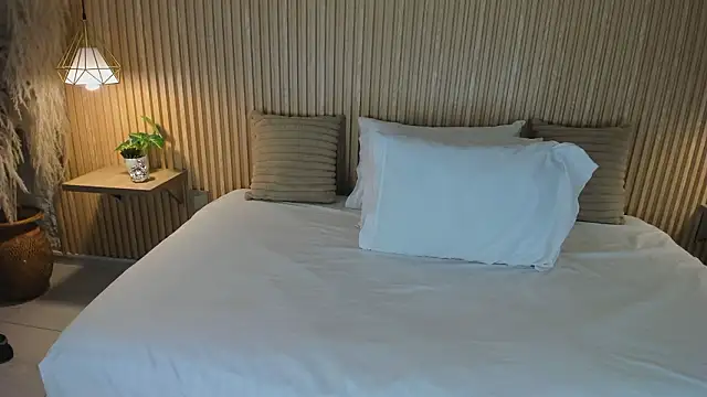 Snapshot of ArticaBelle chatting on March 15, 2026, 4:18 am ArticaBelle online show from March 15, 2026, 4:18 am