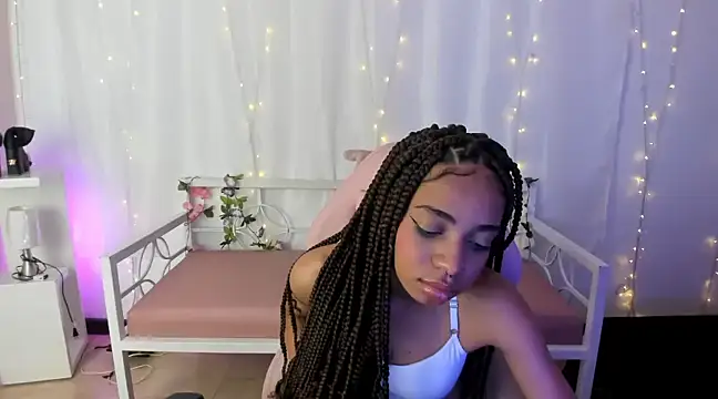 Abigail Wilson  online show from February 15, 2025, 12:15 am