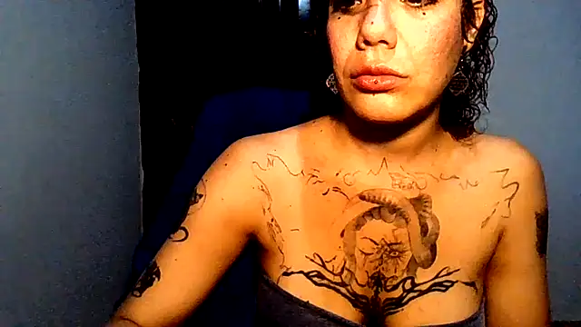 Snapshot of Submersidollx chatting on April 22, 2026, 8:54 pm Submersidollx online show from April 22, 2026, 8:54 pm