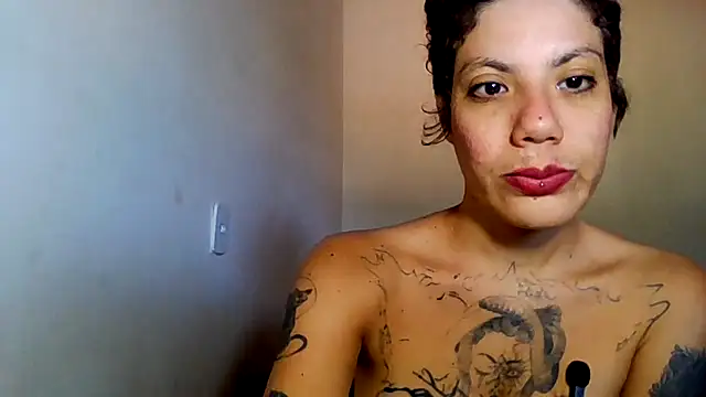 Snapshot of Submersidollx chatting on May 25, 2026, 12:33 pm Submersidollx online show from May 25, 2026, 12:33 pm