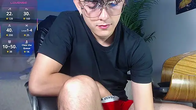 nolan twink1 online show from September 21, 2025, 6:09 pm