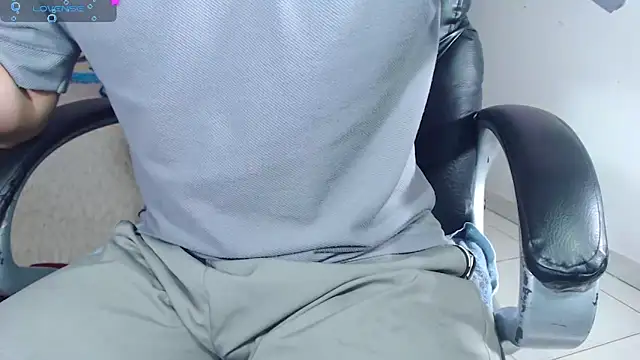 nolan twink1 online show from September 25, 2025, 6:11 pm