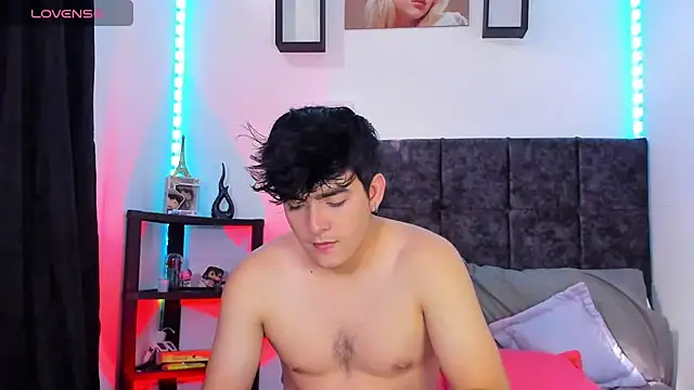 nolan twink1 online show from April 23, 2026, 8:22 pm