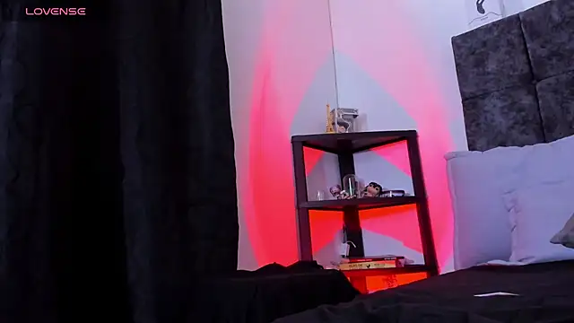 nolan twink1 online show from May 7, 2026, 5:51 pm