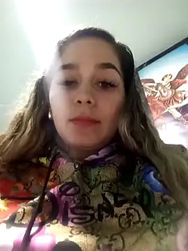 LaurenWelly  online show from January 3, 2025, 11:44 pm