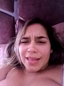 LaurenWelly  online show from January 16, 2025, 3:34 am