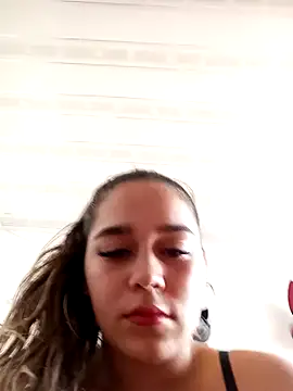 LaurenWelly  online show from January 23, 2025, 8:24 pm