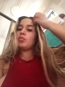 LaurenWelly  online show from January 25, 2025, 10:39 pm
