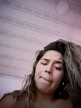 LaurenWelly  online show from September 17, 2025, 9:16 pm