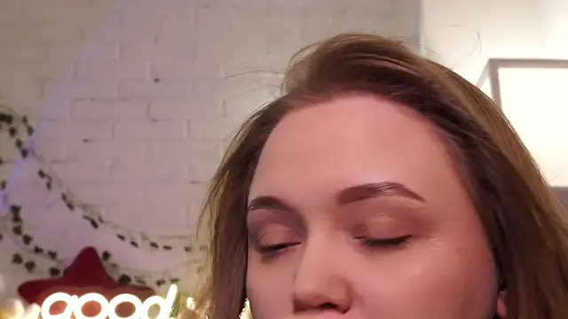 MonicaAsis online show from April 25, 2026, 6:27 pm