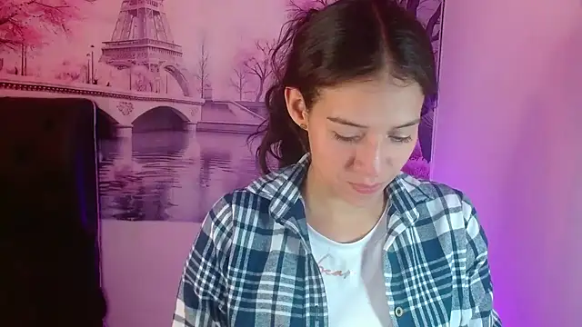 daniela rivasth online show from March 9, 2025, 6:39 am