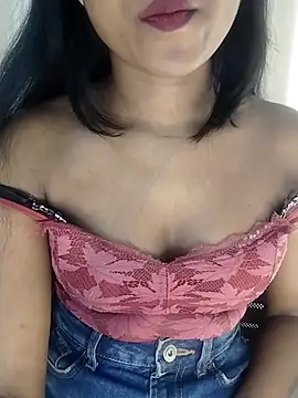 Rinika 67 online show from December 15, 2025, 4:44 pm