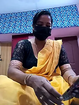 Snapshot of Tamil_sreelekha chatting on November 11, 2025, 4:40 pm Tamil sreelekha online show from November 11, 2025, 4:40 pm