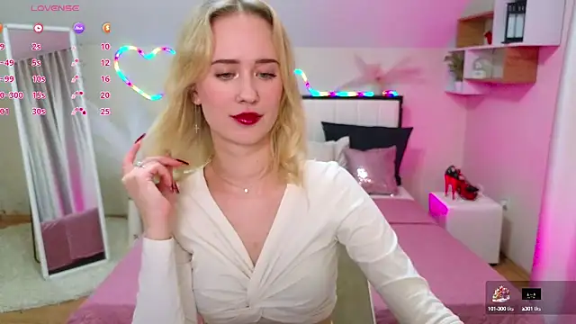 SashaBrooks online show from March 21, 2025, 6:07 pm