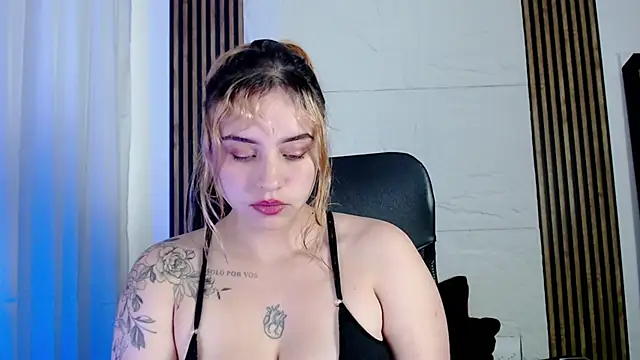 Paris bby online show from January 8, 2025, 2:46 am
