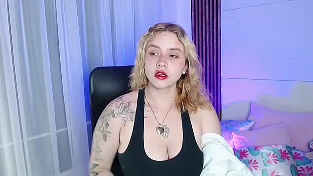 Paris bby online show from January 21, 2025, 3:26 am