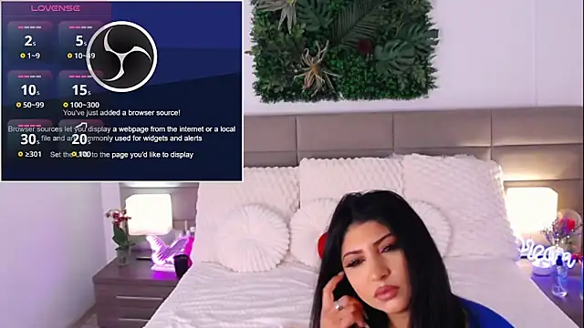 ZendayaClark online show from December 5, 2025, 4:43 am