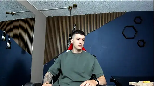 JacksonOlsenn online show from January 11, 2025, 12:18 pm