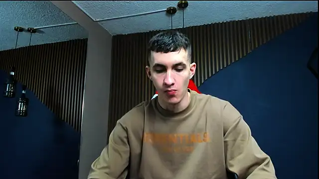 JacksonOlsenn online show from January 12, 2025, 12:44 pm