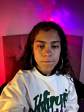 Snapshot of NINA_18_YEARS chatting on September 24, 2025, 10:13 pm NINA 18 YEARS online show from September 24, 2025, 10:13 pm