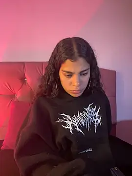 Snapshot of NINA_18_YEARS chatting on September 26, 2025, 8:46 pm NINA 18 YEARS online show from September 26, 2025, 8:46 pm