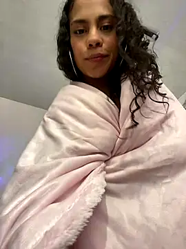 Snapshot of NINA_18_YEARS chatting on October 22, 2025, 6:46 am NINA 18 YEARS online show from October 22, 2025, 6:46 am