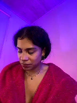 NINA 18 YEARS online show from December 16, 2025, 10:09 am