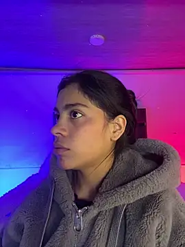 NINA 18 YEARS online show from January 15, 2026, 10:57 pm