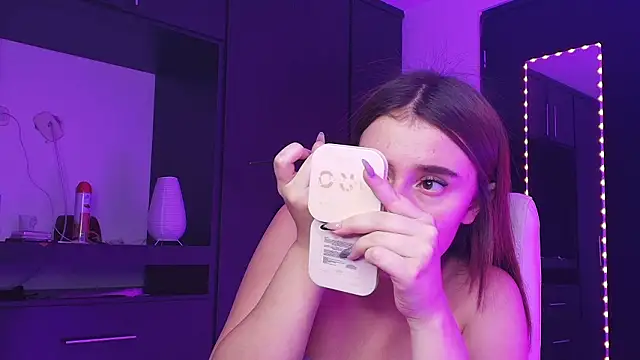 TinaJonnes  online show from March 12, 2026, 5:57 am