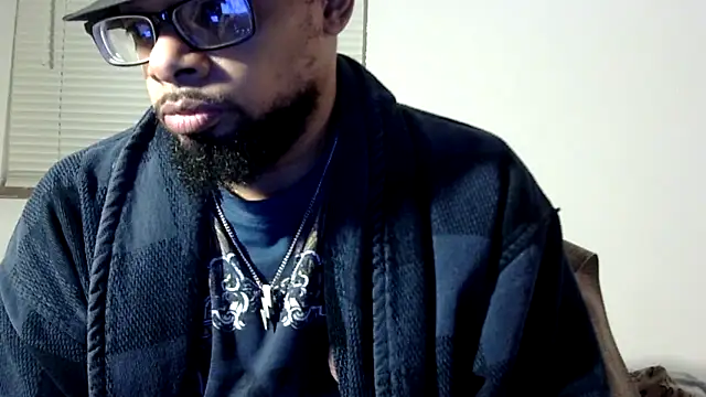 Snapshot of WhiskeyWood_DuhGOD chatting on November 30, 2025, 2:15 am WhiskeyWood DuhGOD online show from November 30, 2025, 2:15 am