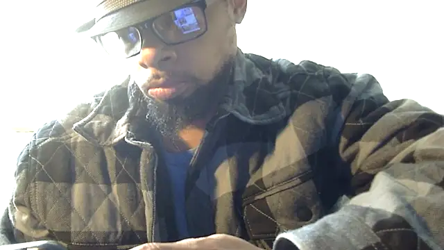 Snapshot of WhiskeyWood_DuhGOD chatting on December 18, 2025, 5:30 pm WhiskeyWood DuhGOD online show from December 18, 2025, 5:30 pm