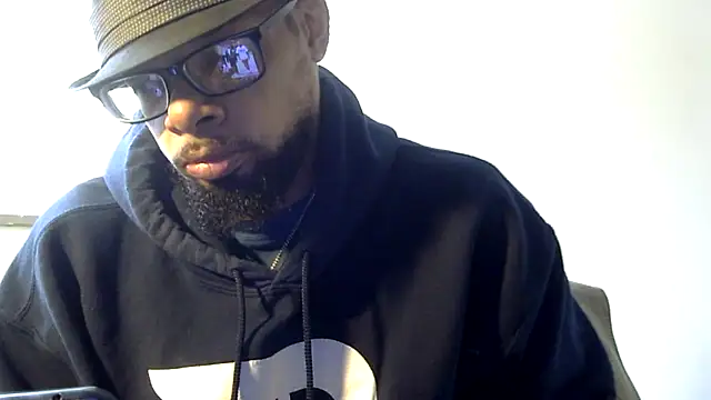 Snapshot of WhiskeyWood_DuhGOD chatting on December 19, 2025, 5:31 pm WhiskeyWood DuhGOD online show from December 19, 2025, 5:31 pm