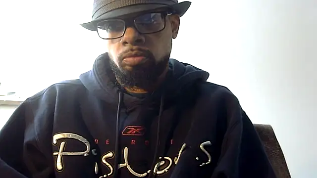 Snapshot of WhiskeyWood_DuhGOD chatting on February 6, 2026, 5:27 pm WhiskeyWood DuhGOD online show from February 6, 2026, 5:27 pm