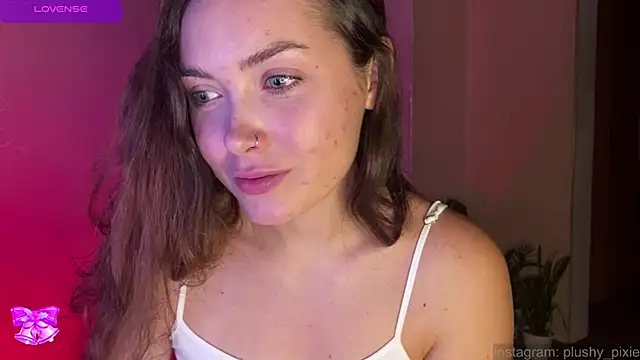 plushy pixie online show from January 3, 2025, 8:54 pm