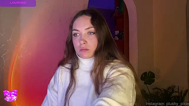 plushy pixie online show from January 4, 2025, 4:43 pm