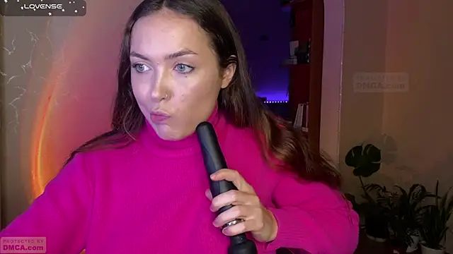 plushy pixie online show from January 12, 2025, 4:18 pm