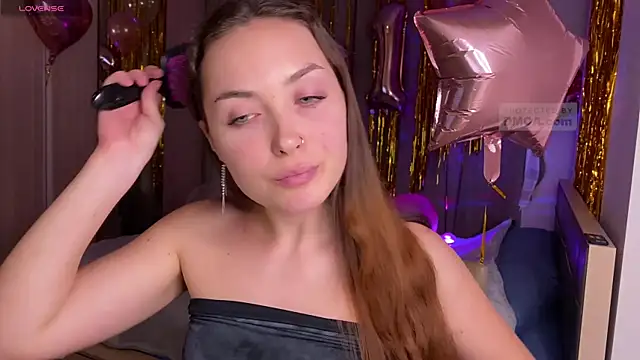 plushy pixie online show from February 9, 2025, 2:29 pm