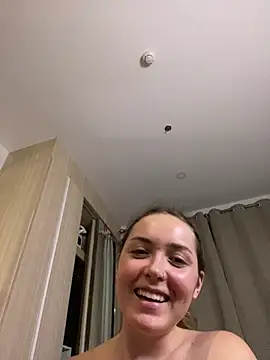 plushy pixie online show from February 24, 2025, 12:05 pm