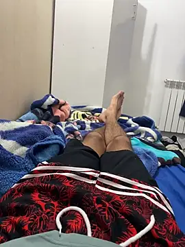 alex-riadh online show from December 2, 2025, 8:59 pm