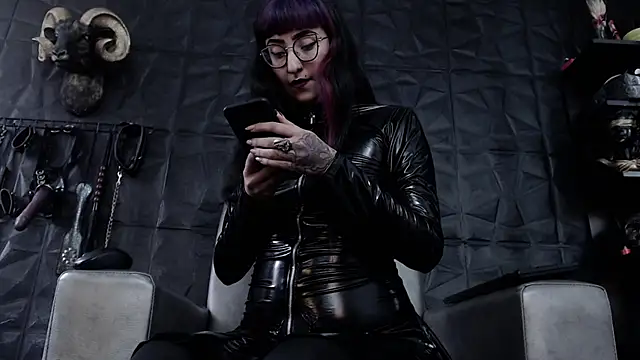 Snapshot of Agata_Darkness chatting on April 6, 2026, 7:15 pm Agata Darkness online show from April 6, 2026, 7:15 pm